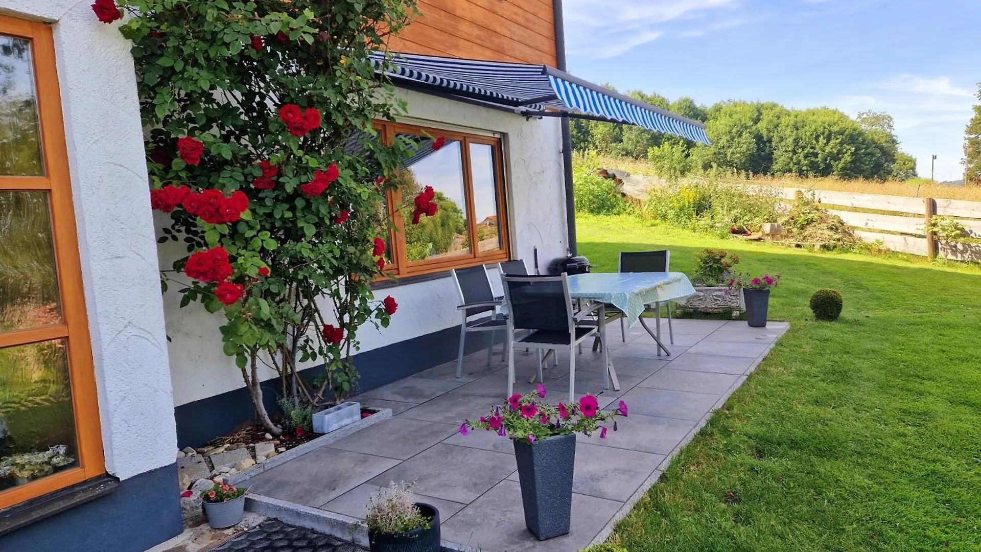 公寓 Ferienwohnung Schlossberg 1 派廷 德国